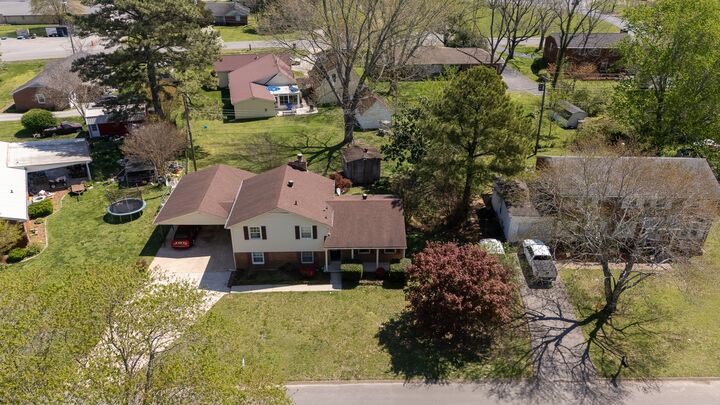 Property Photo: 103 Noblitt Ct TN 37388