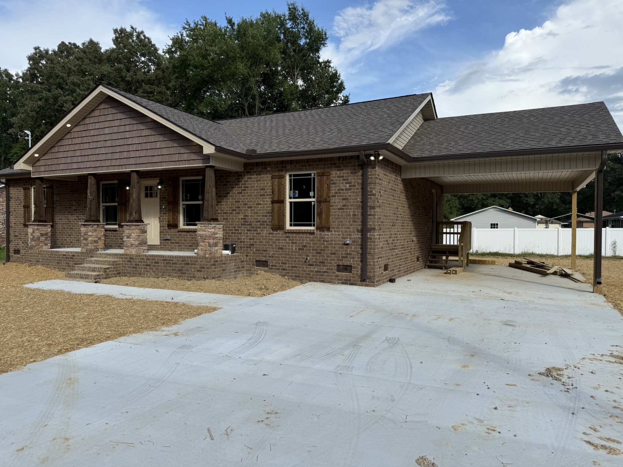 Property Photo: 1115 Jackson St TN 37355