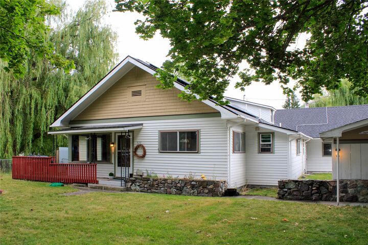 Property Photo: 527 Cleveland Street SW MT 59864