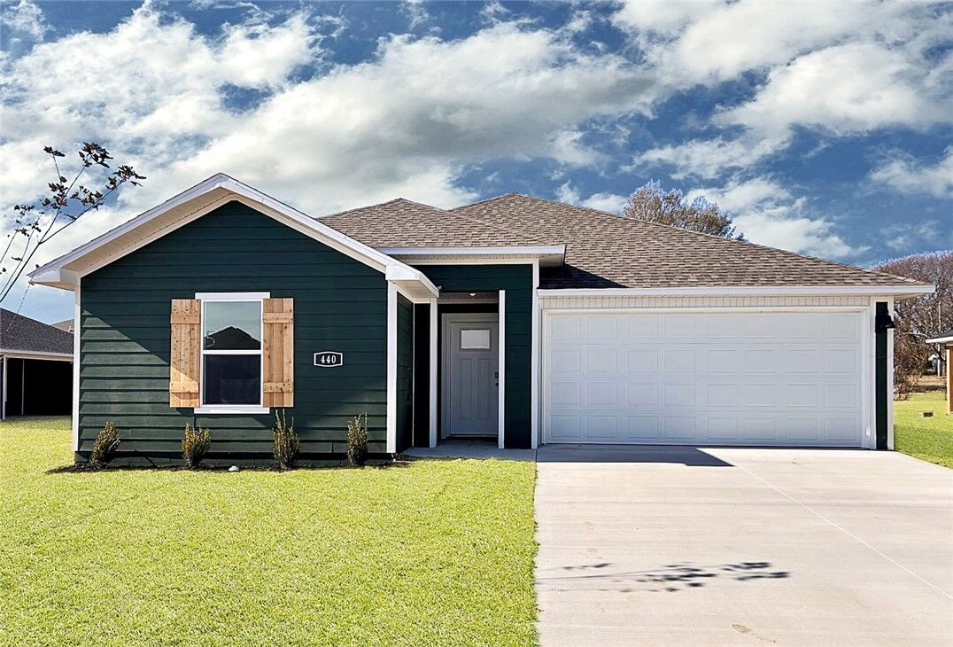 Property Photo:  540 Shepherd Street  AR 72753 