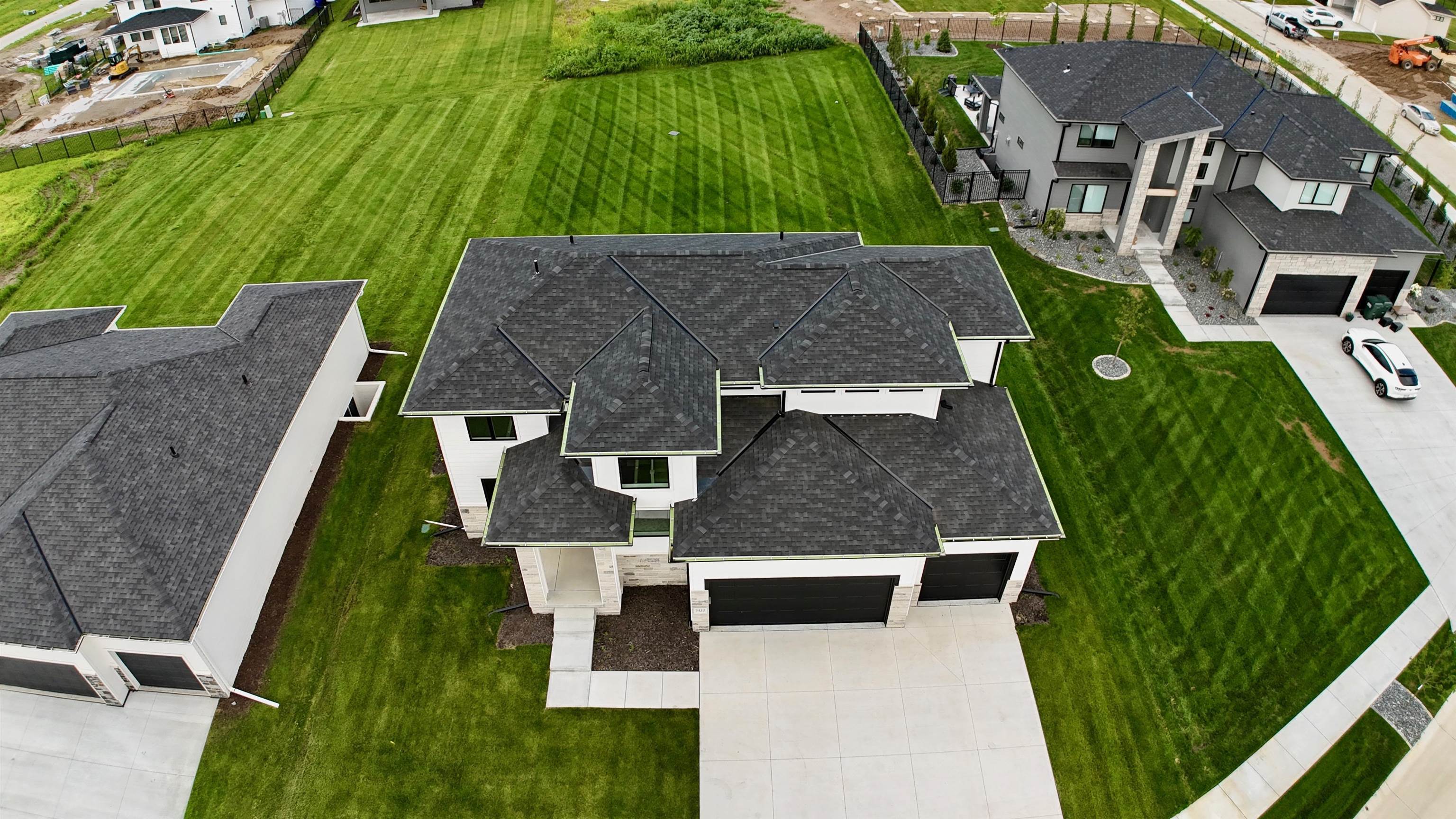Property Photo: 5410 N 196th Street NE 68022
