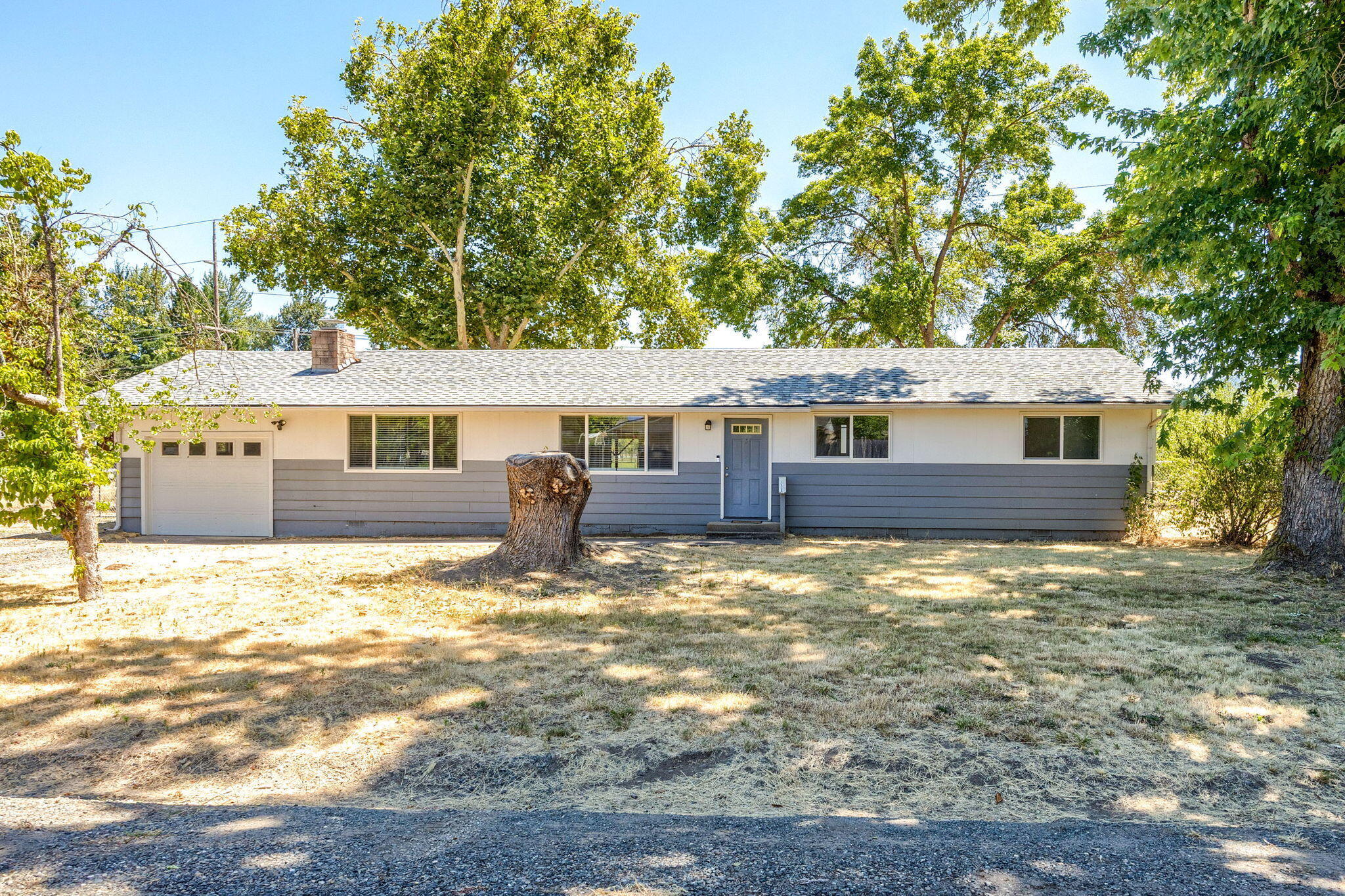 Property Photo: 113 Glen Drive OR 97526