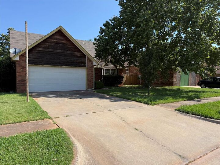 2113 NE 9th Street  Moore OK 73160 photo