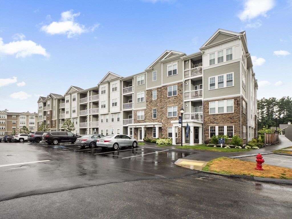 Property Photo:  250 Martins Landing 213  MA 01864 