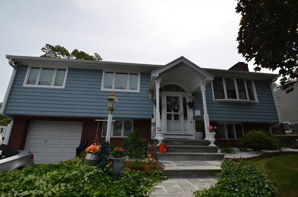 Property Photo:  8 Brentwood Dr  MA 01960 