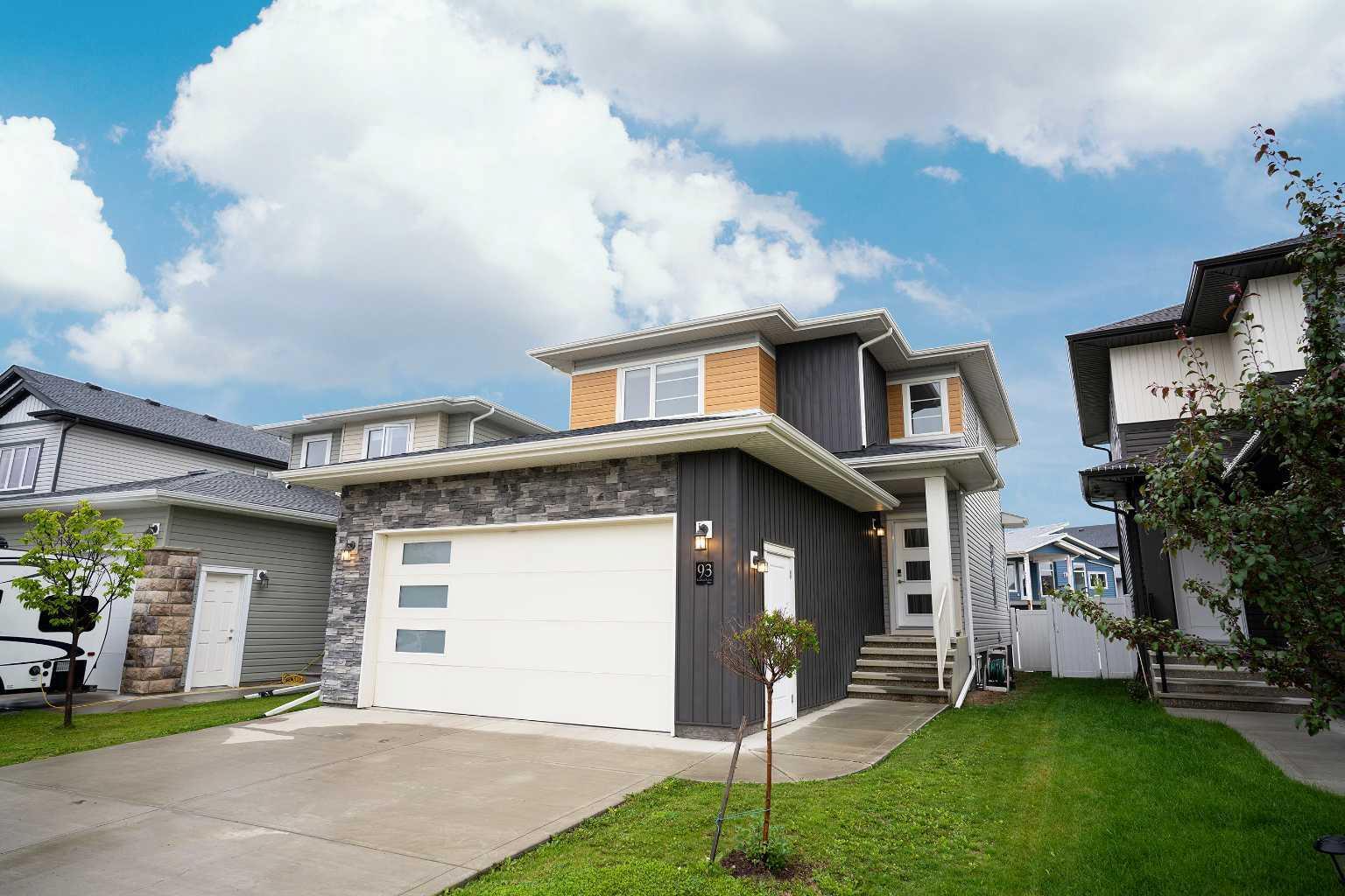 93 Lindman Avenue  Red Deer AB T4R 0S7 photo
