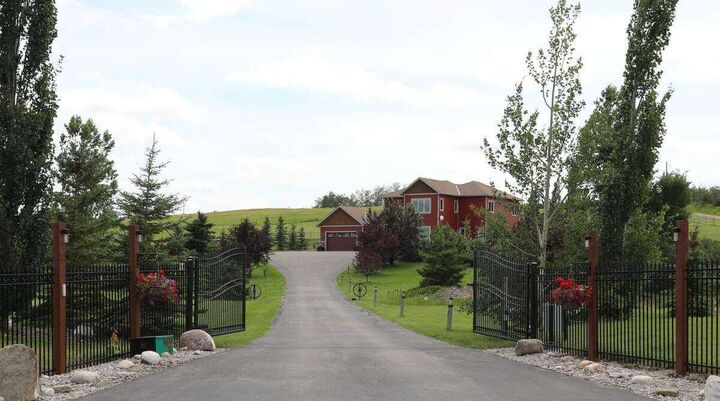 32015 292 Avenue E  Rural Foothills County AB T1S 4P7 photo