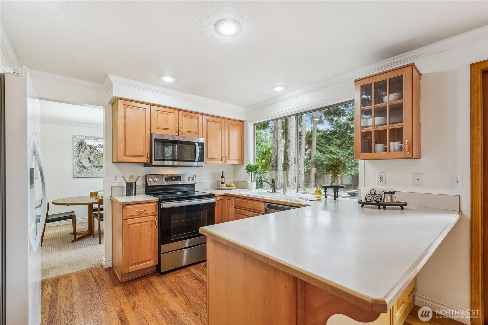 Property Photo: 20702 NE 42nd Place WA 98074