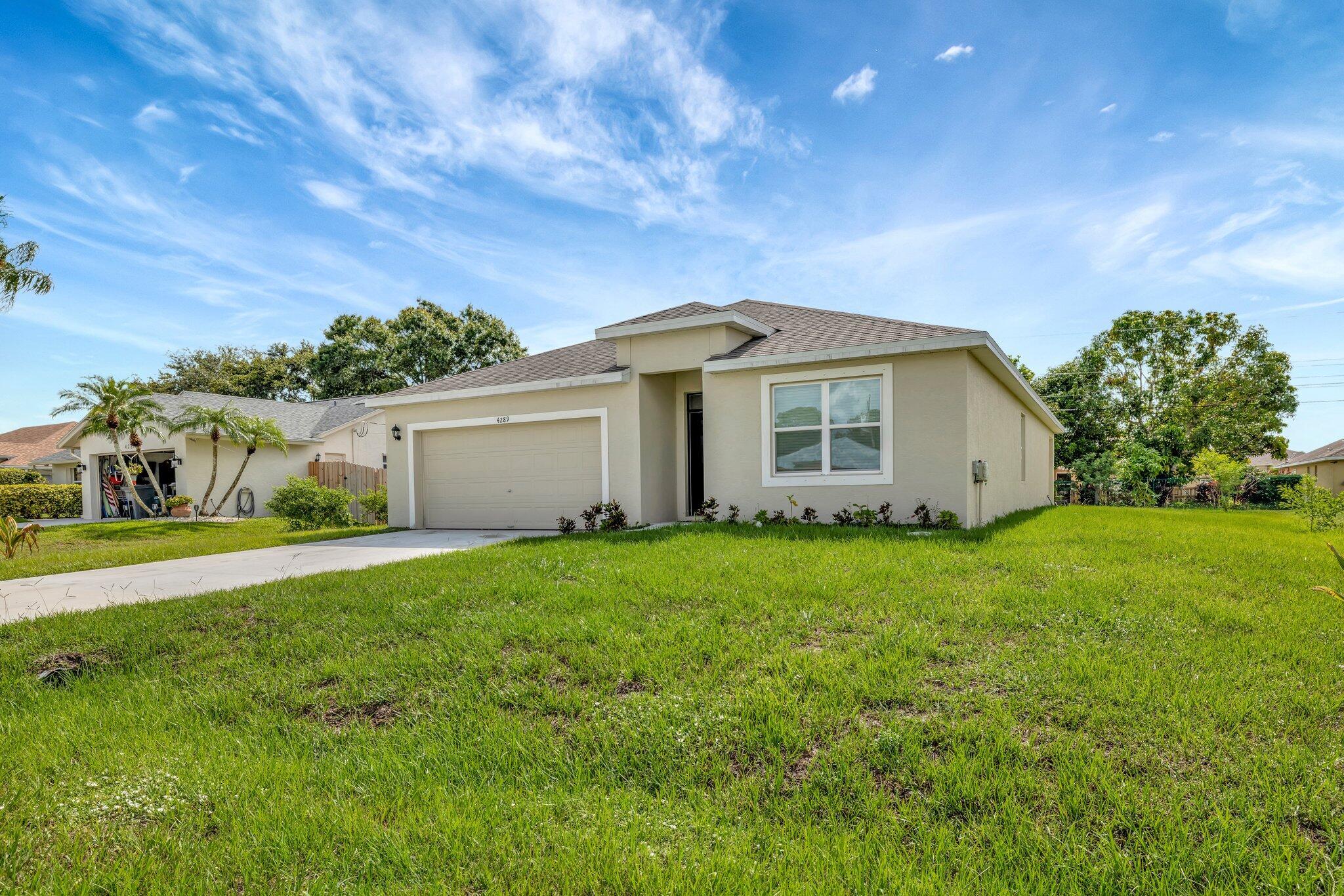 Property Photo: 4289 SW McClellen Street FL 34953