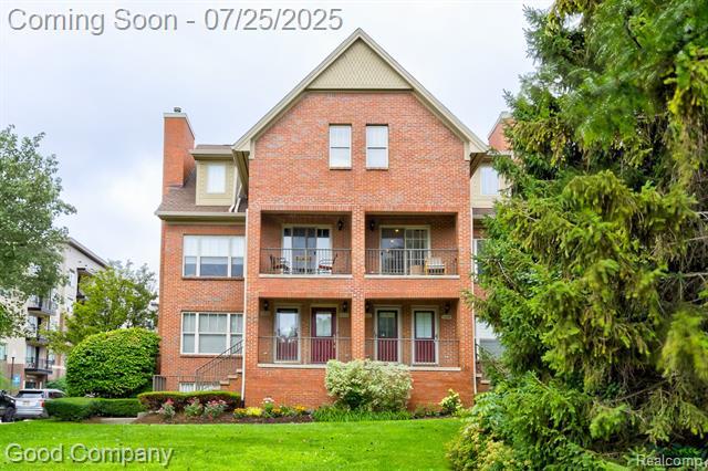 1450 S Main Street  Royal Oak MI 48067 photo