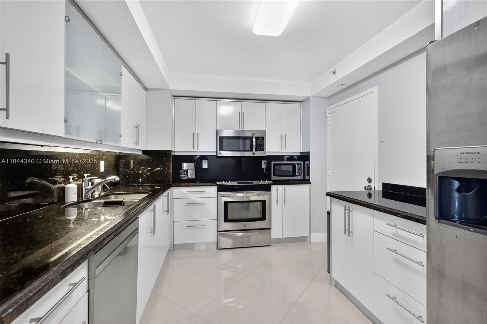 Property Photo: 9511 Collins Ave 410 FL 33154