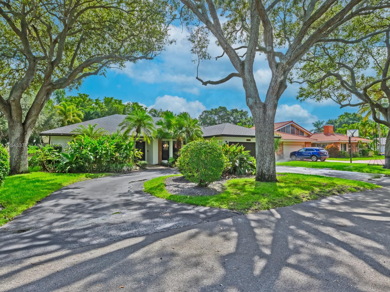 Property Photo: 1030 SW 91st Ave FL 33324