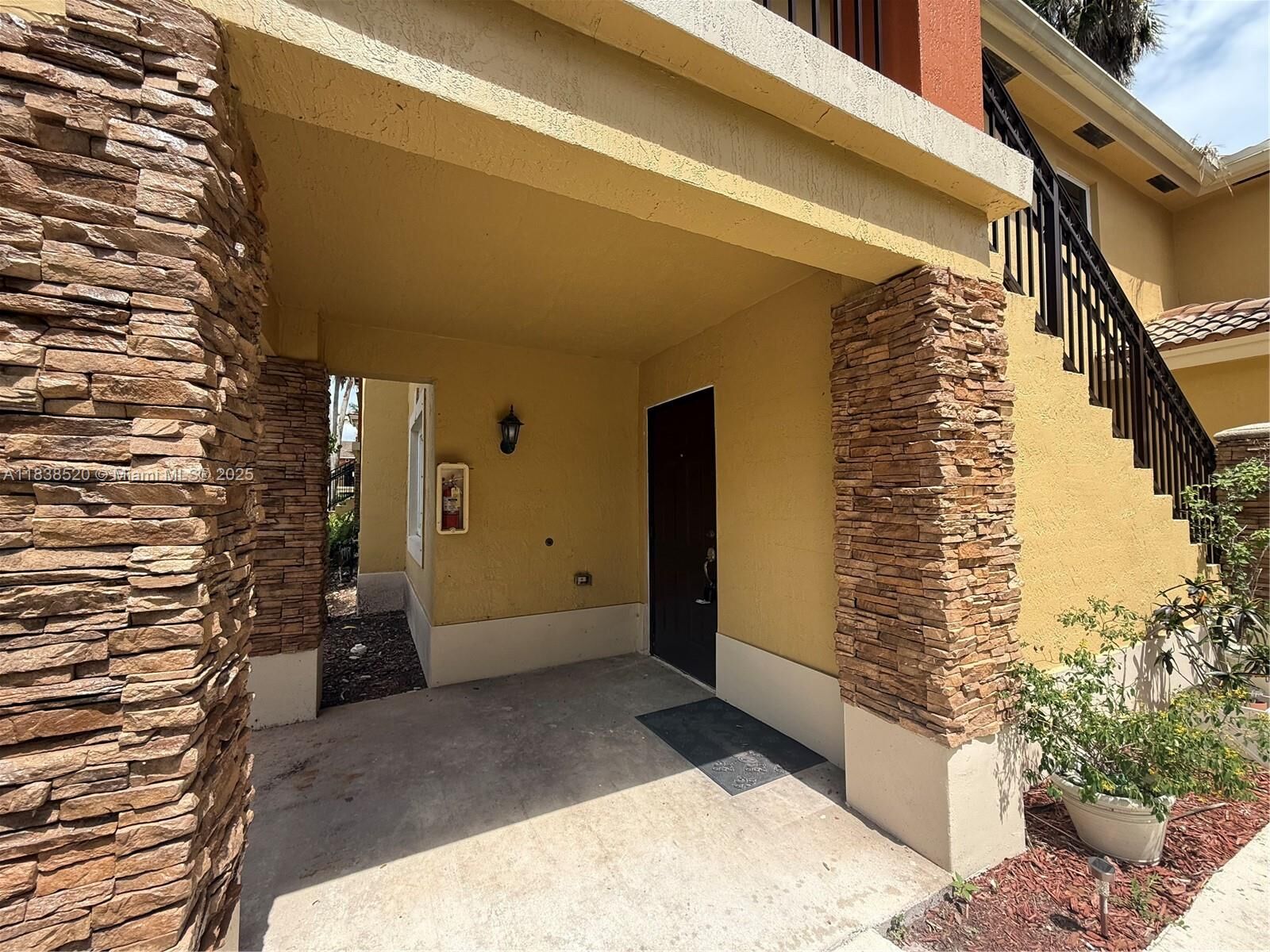 Property Photo:  3390 NE 9 St 104  FL 33033 