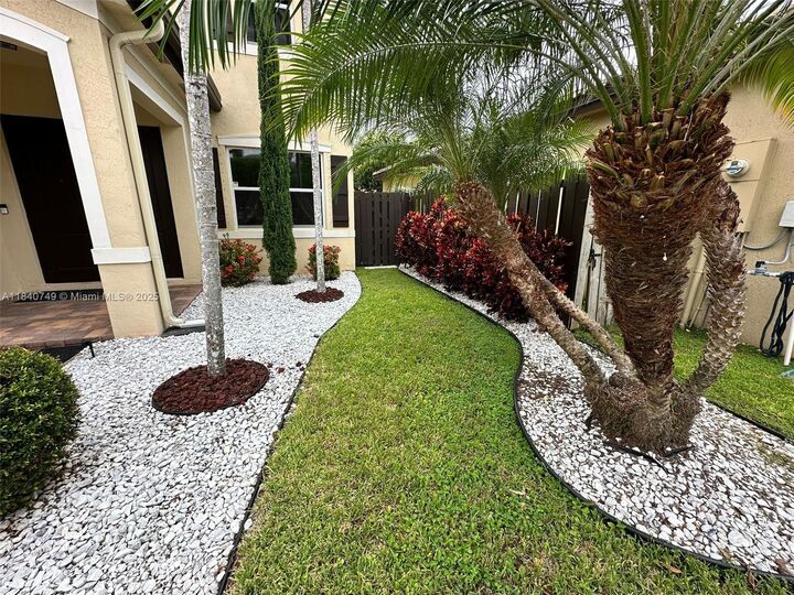 Property Photo:  25085 SW 119th Ave  FL 33032 