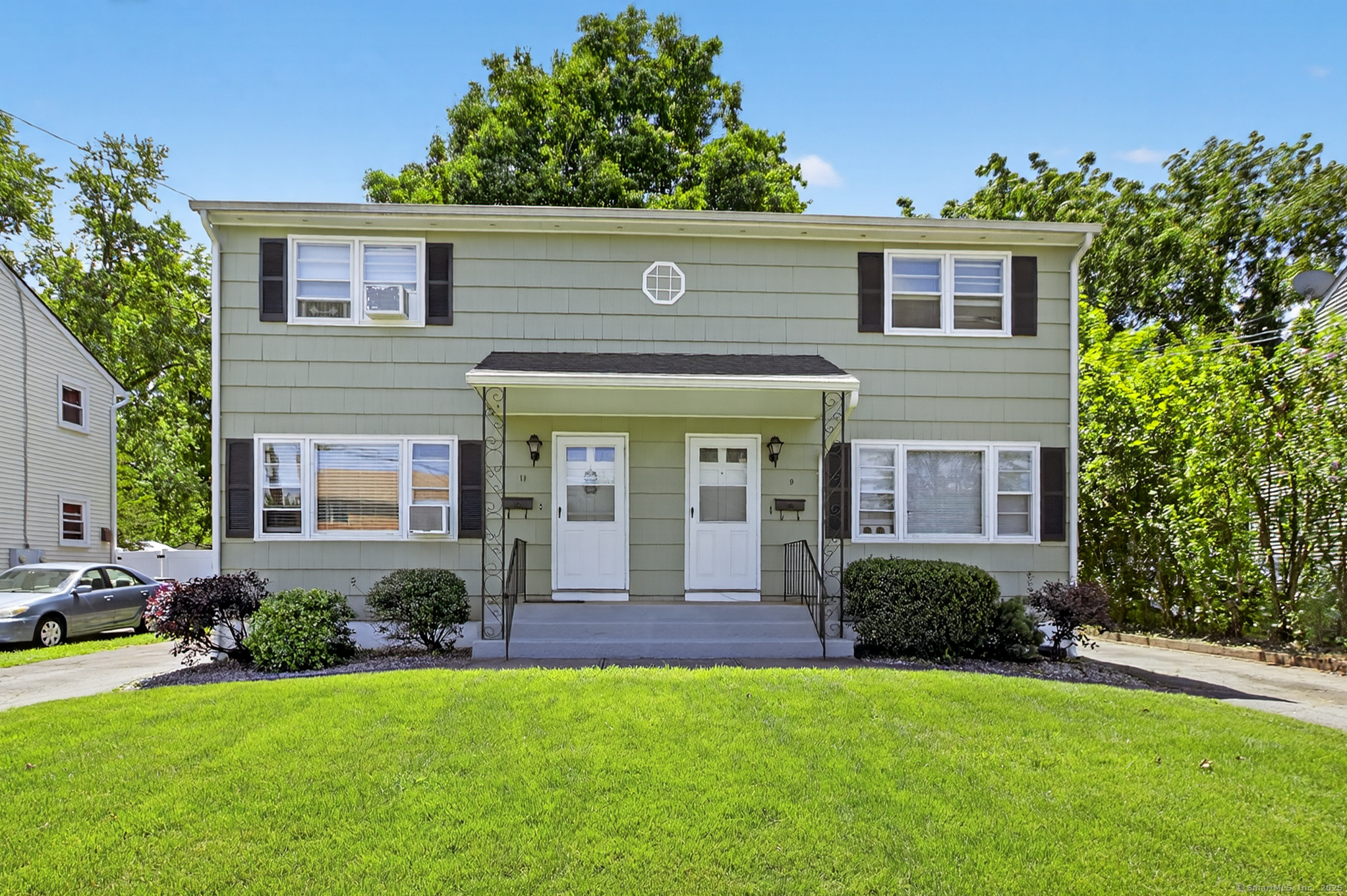 Property Photo: 9 Graham Road CT 06118