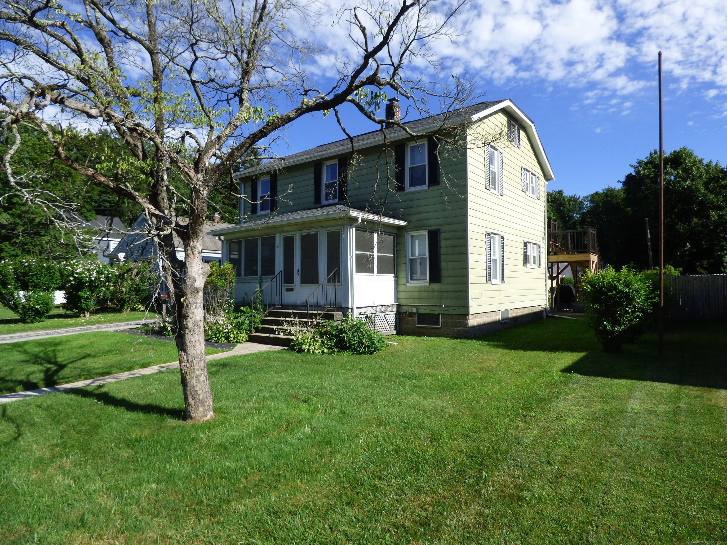 Property Photo:  9 Fleetwood Avenue  CT 06801 