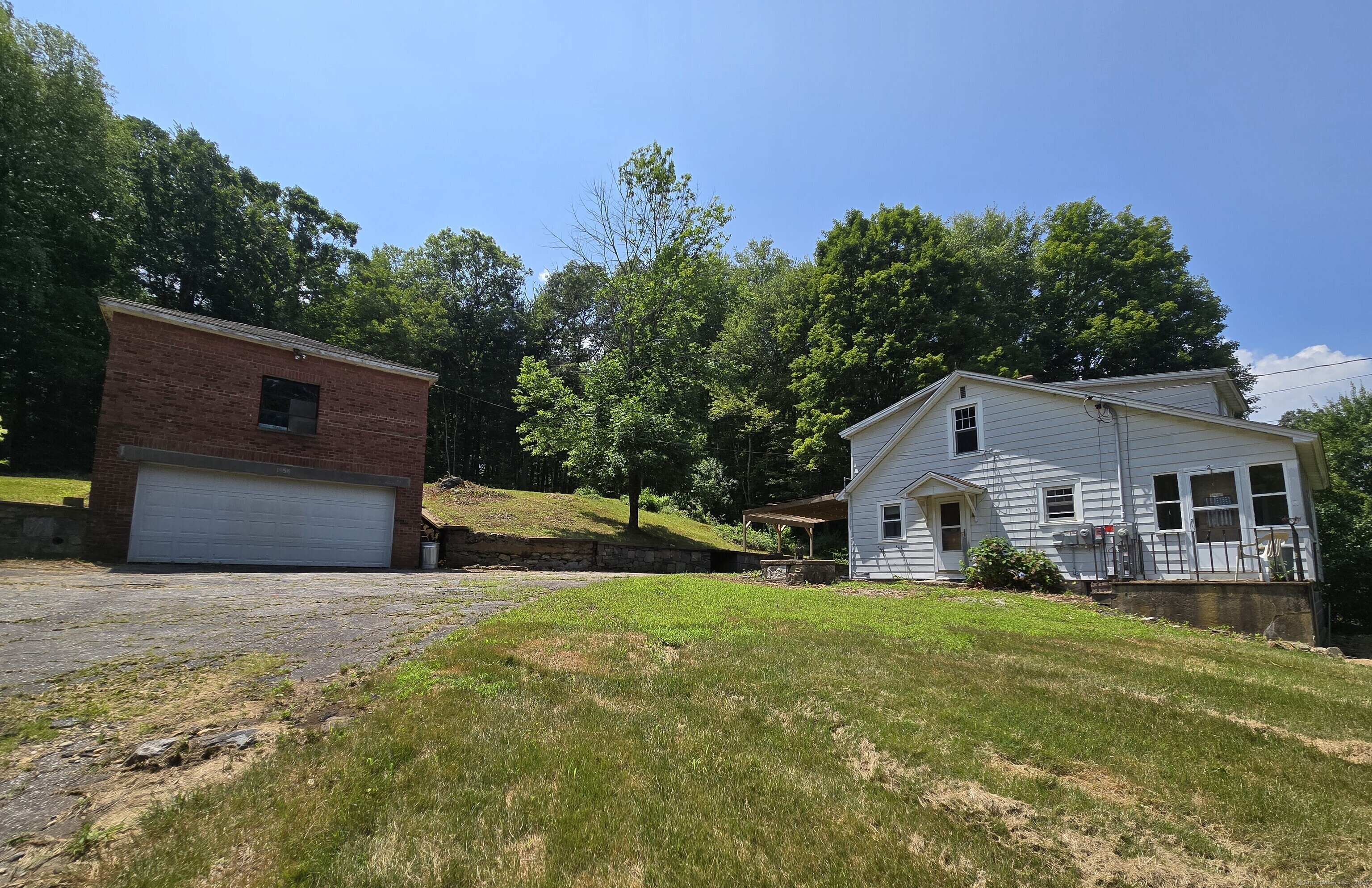 Property Photo: 2 Strickland Road CT 06237