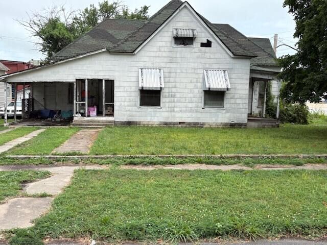 Property Photo:  135 E Locust Street  MO 65605 