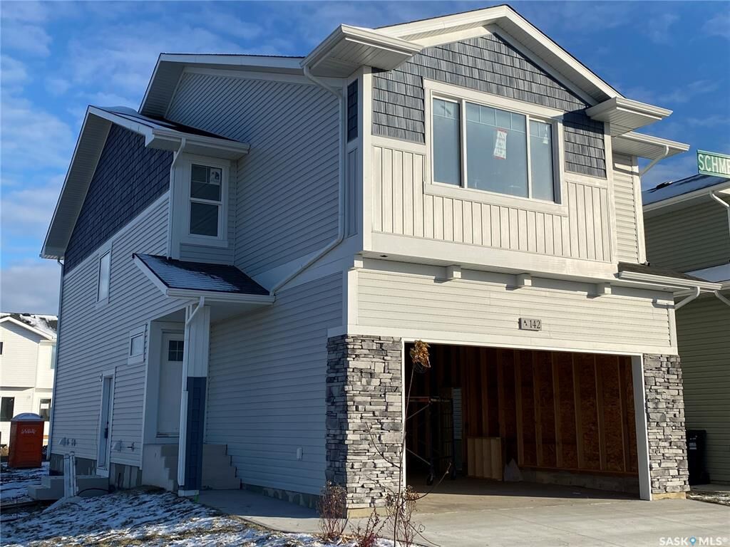 Property Photo: 490 Doran Crescent SK S7V 1W3