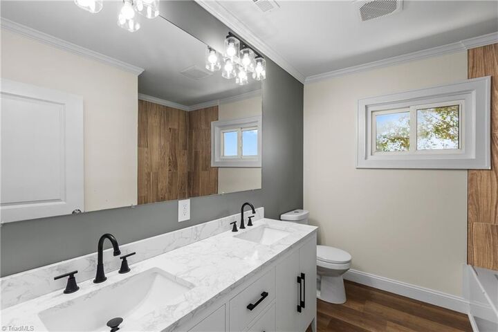 Property Photo: 2404 Beulah Road NC 27011