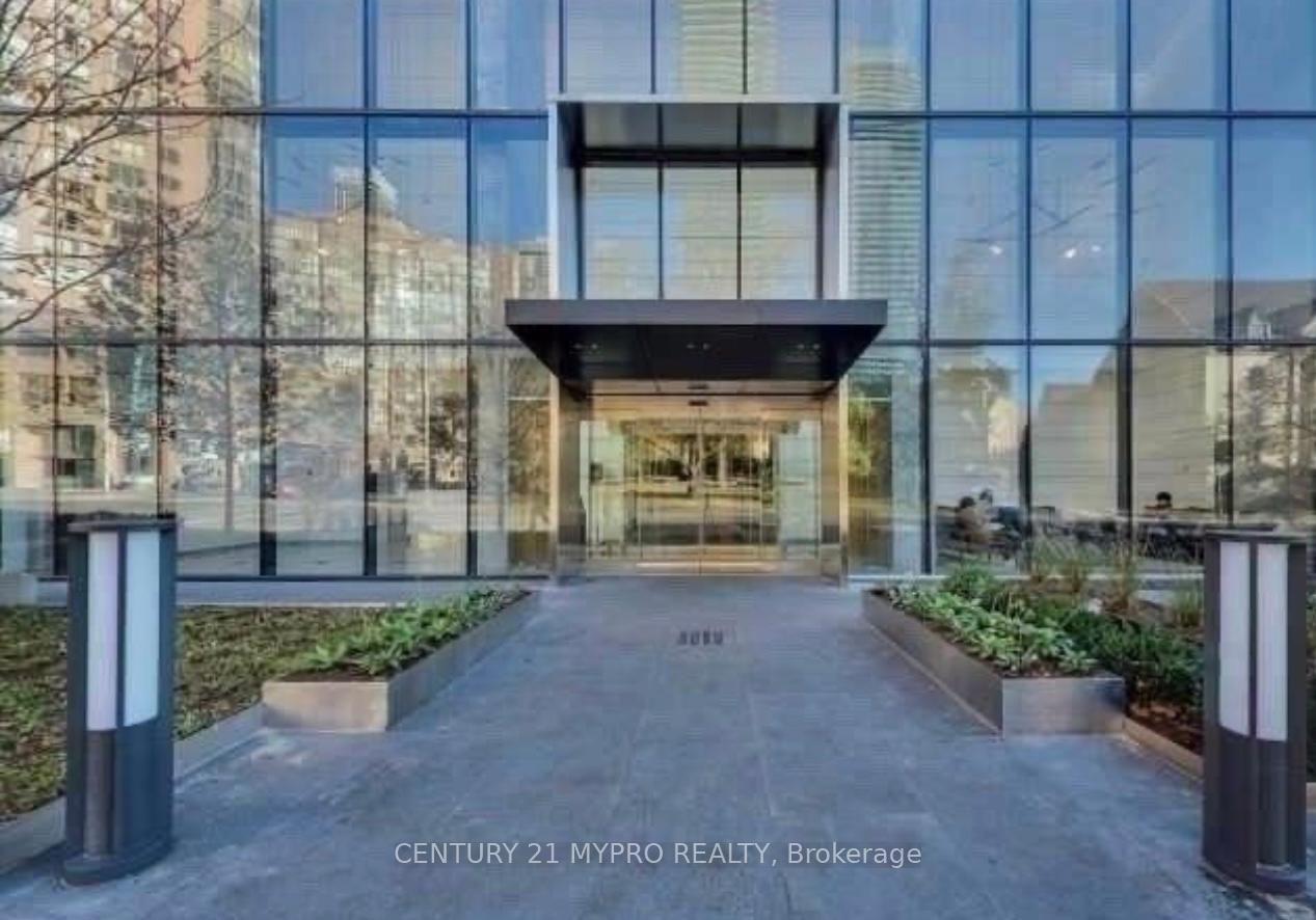 Property Photo: 57 St Joseph Street 1501 ON M5S 0C5