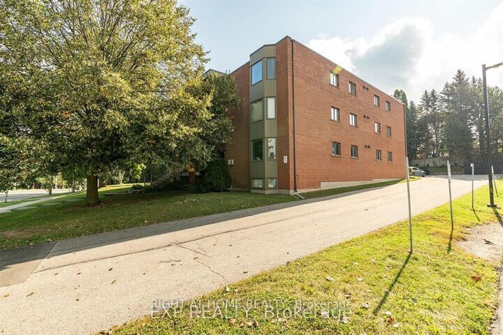 Photo de la propriété:  401 Erb Street W 101  ON N2L 1W7 