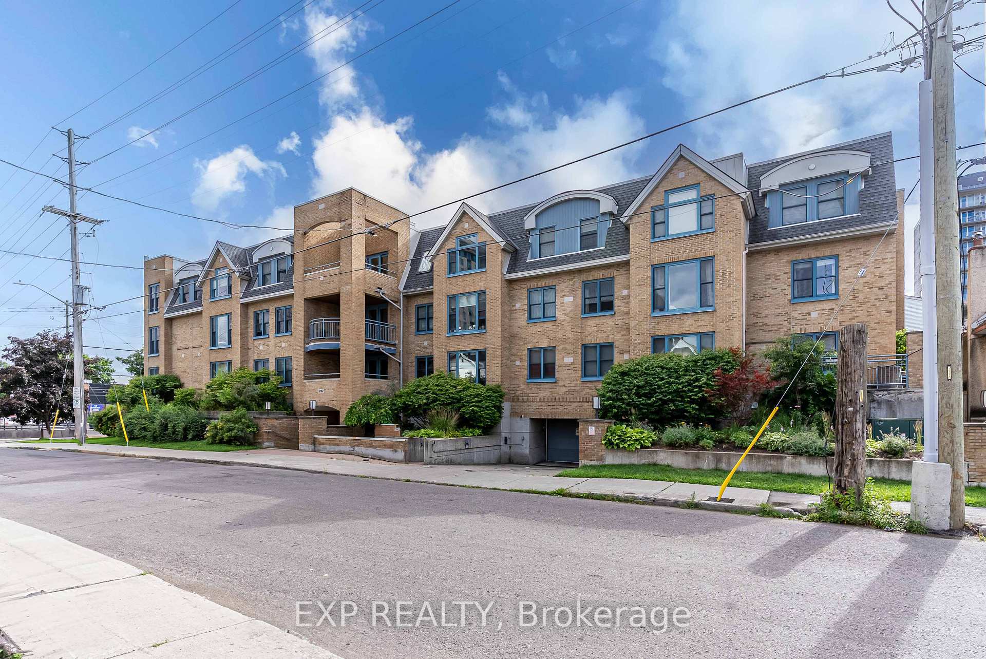 Property Photo: 202 Hinchey Avenue 211 ON K1Y 1L7