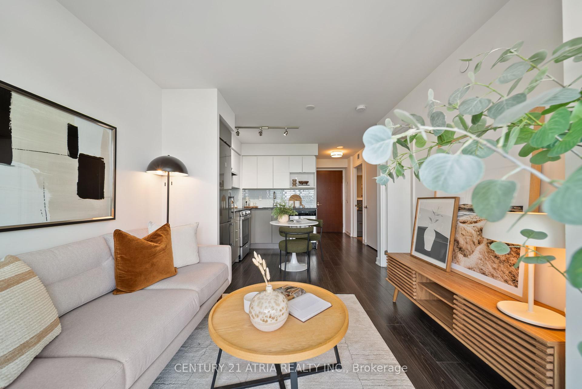 120 Varna Drive 908  Toronto ON M6A 0B3 photo