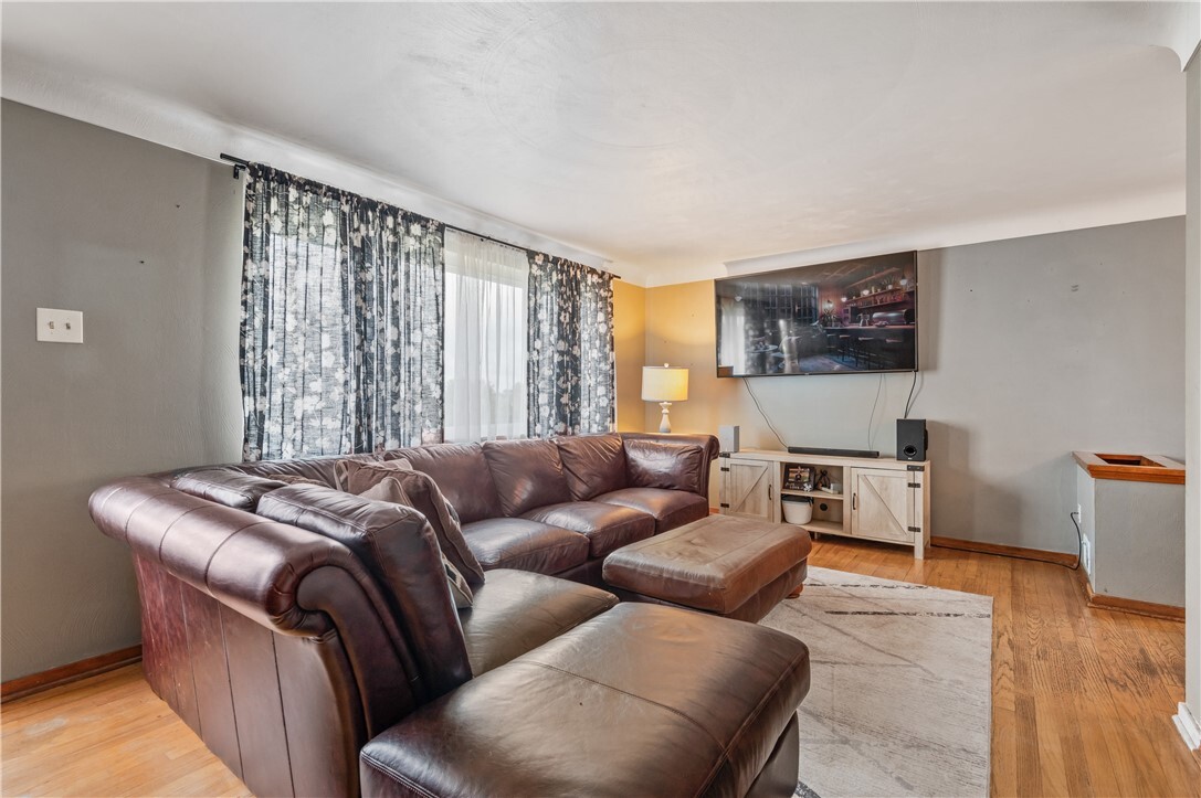 Property Photo: 13550 Ann Dr PA 15642