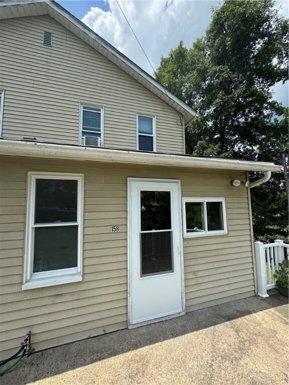 Property Photo: 158 Washington Dr 158 PA 15051