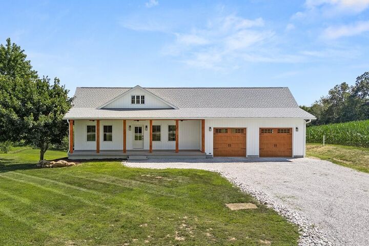 12882 St. Rt. 39  Big Prairie OH 44611 photo