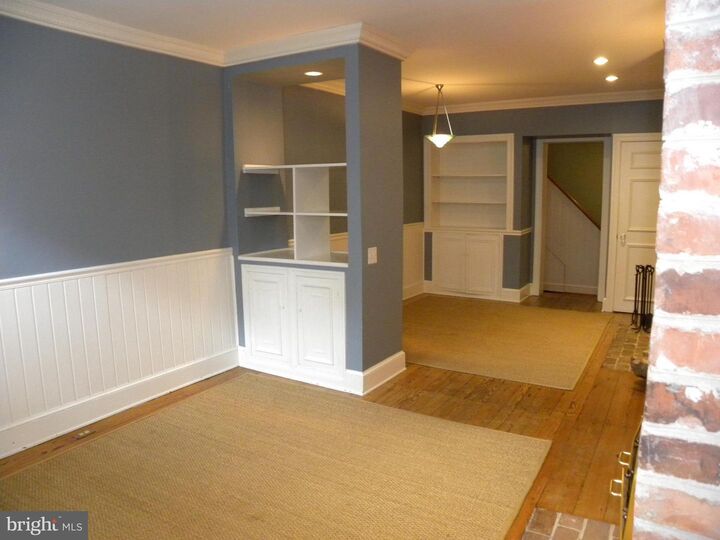 Property Photo:  222 N Patrick Street  VA 22314 