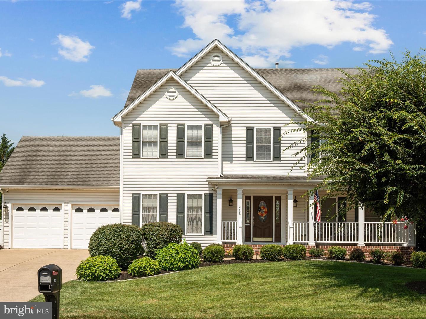 Property Photo: 215 Darby Drive VA 22602
