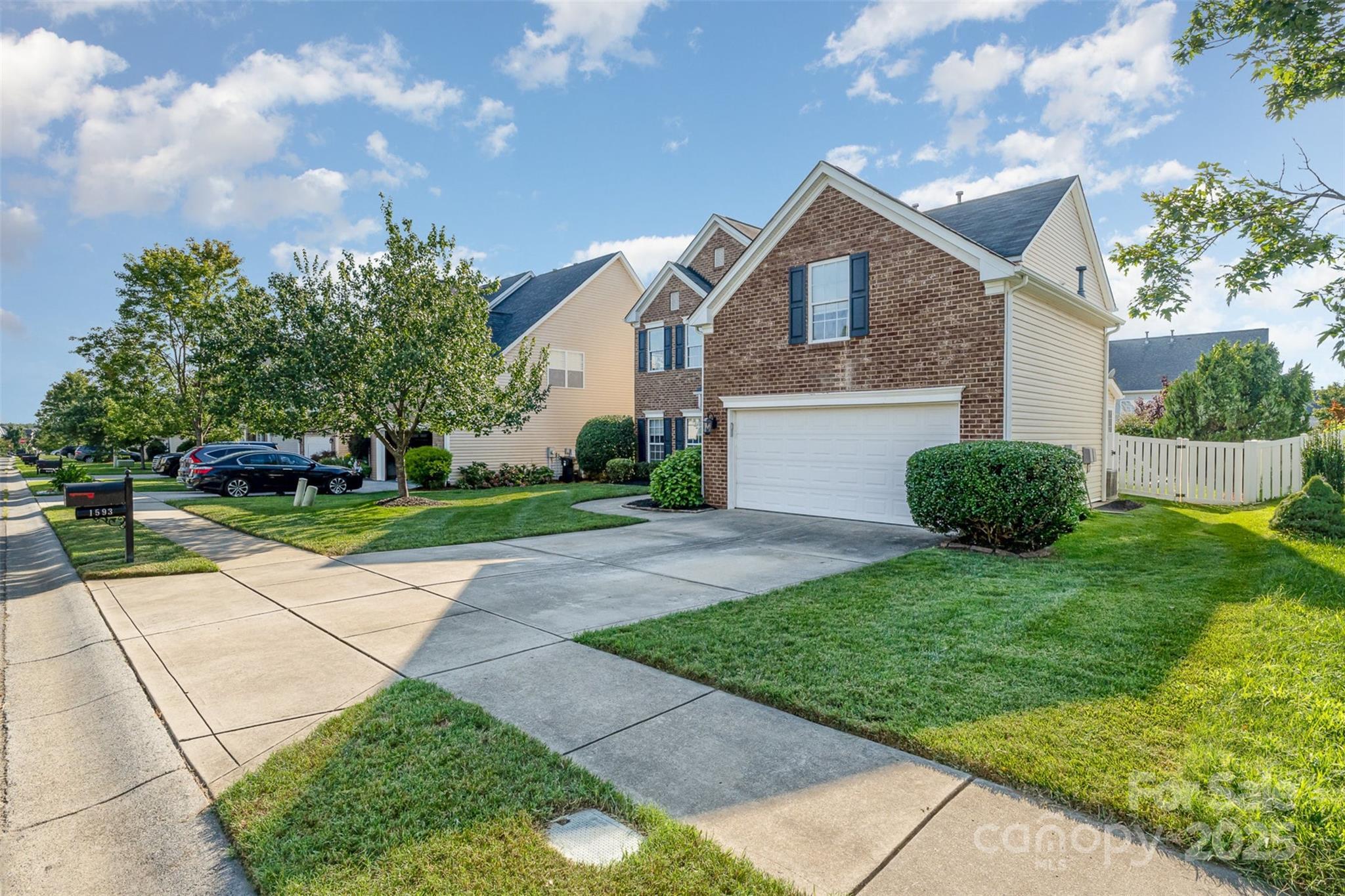 Property Photo: 1593 Dartmoor Avenue NW NC 28027