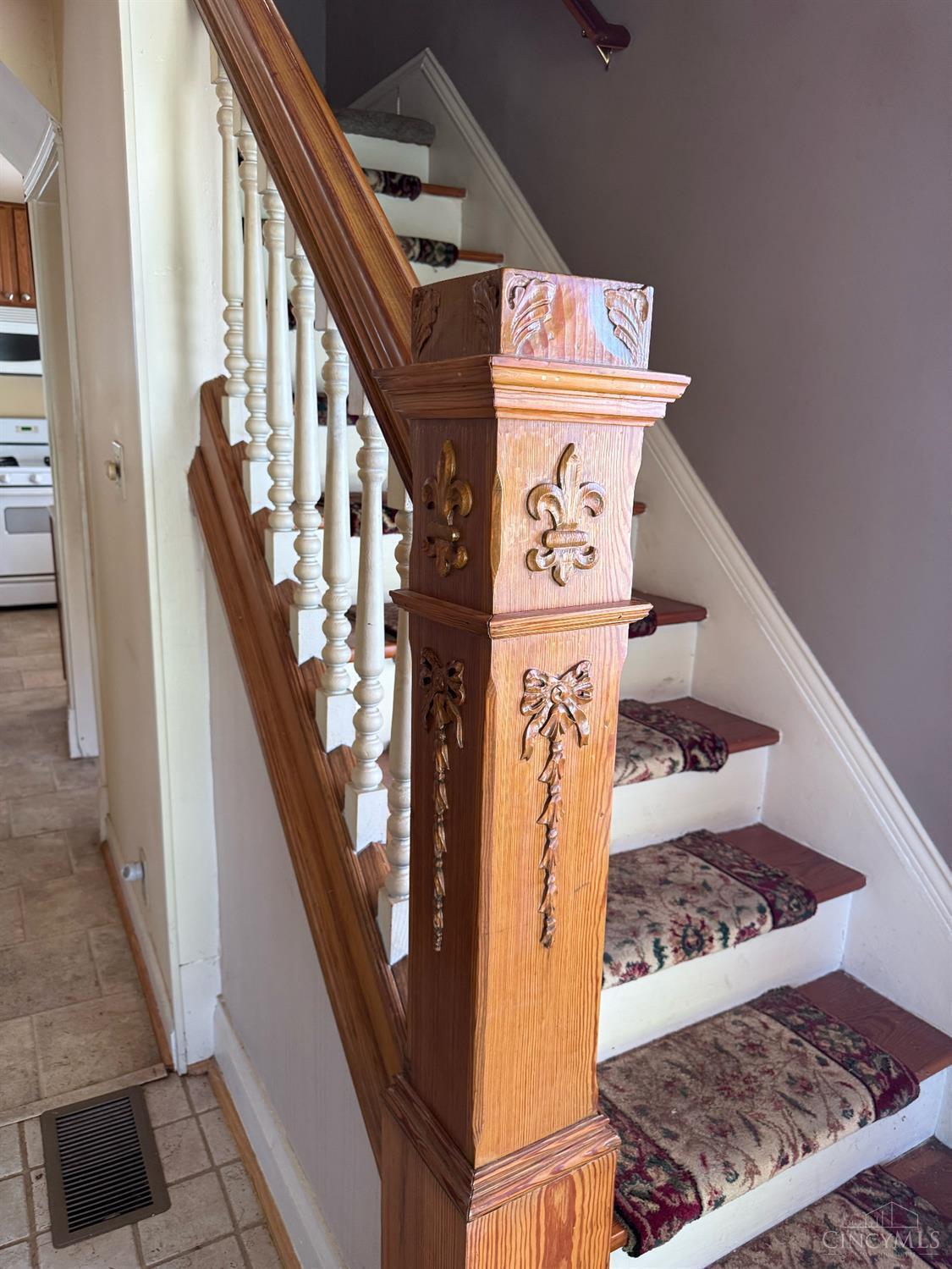 Property Photo: 3820 S Jefferson Avenue OH 45212