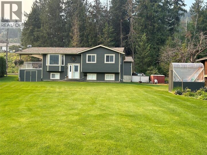 Property Photo: 8758 Holding Road 17 BC V0E 1M2