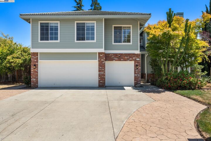 Property Photo: 40783 Rainwater Ct CA 94539