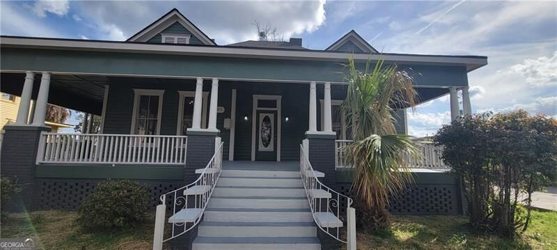 Property Photo:  807 Elizabeth Street  GA 31503 