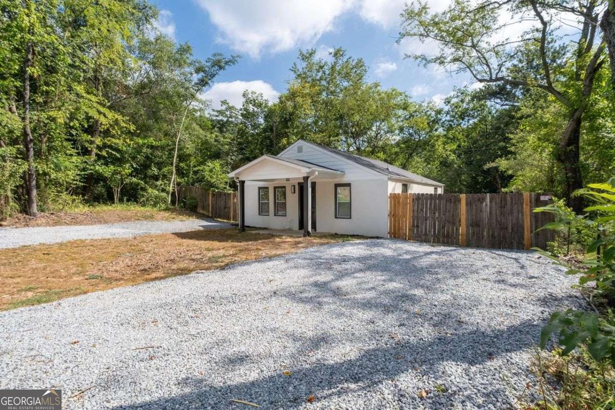 Property Photo: 5304 Groovers Landing Road SE GA 30101
