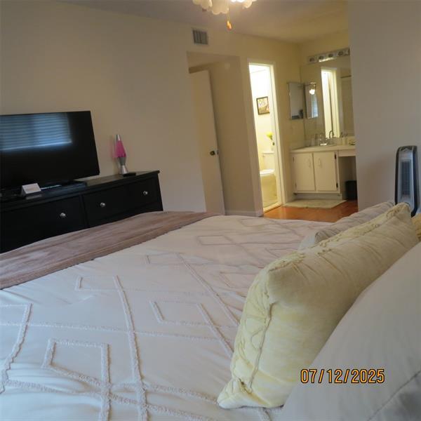Property Photo: 20680 NE 4th Ct 202 FL 33179