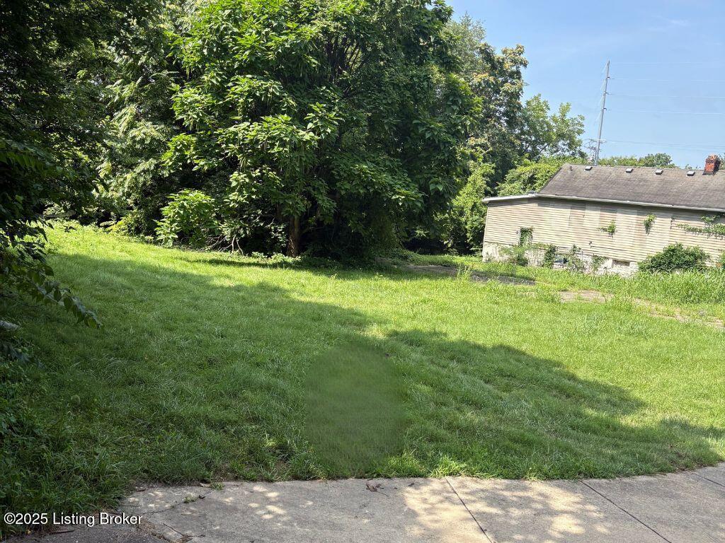 Property Photo: 3109 W Jefferson St KY 40212