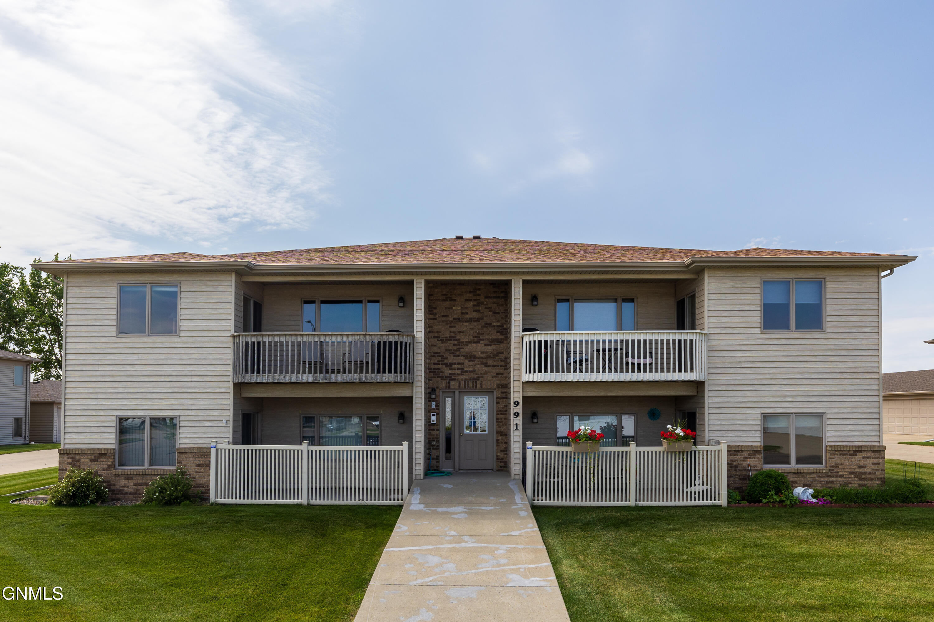 991 Santa Fe Avenue 1  Bismarck ND 58504 photo