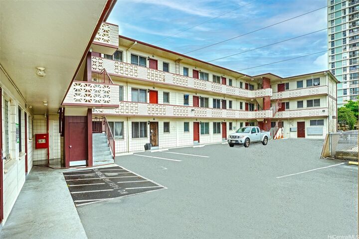 Property Photo: 1438 Liliha Street HI 96817