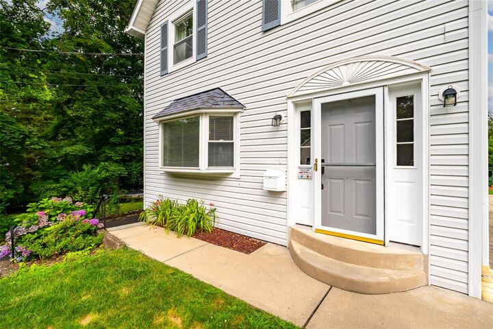 Property Photo:  172 Henry Street  NY 10511 
