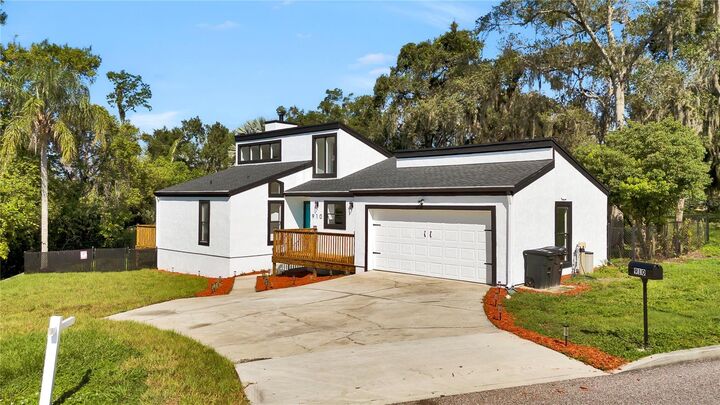 Property Photo: 910 Florida Boulevard FL 32701
