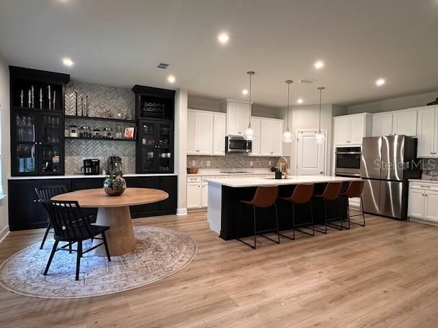 Property Photo: 2118 Aibonito Circle FL 34711