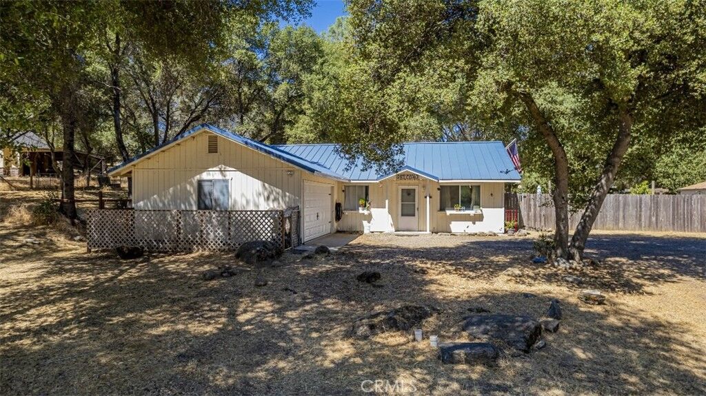 Property Photo:  31548 Delaware Road  CA 93614 