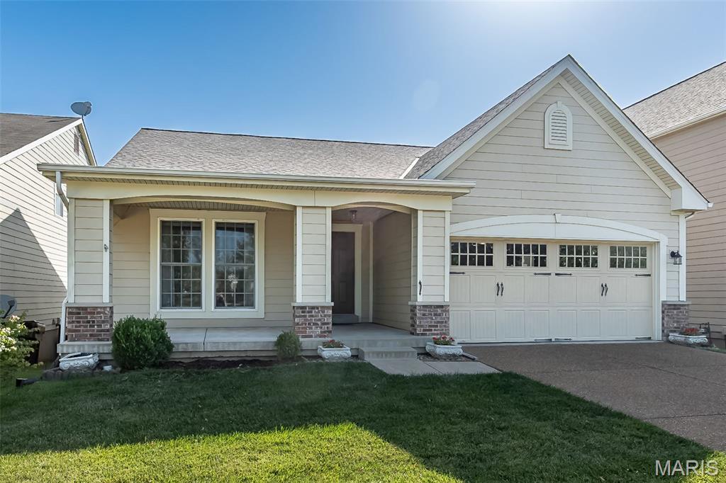Property Photo: 141 Venice Circle MO 63304
