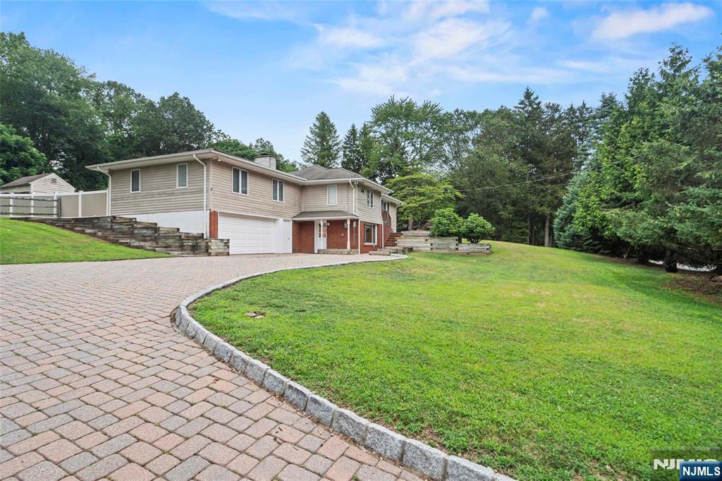 Property Photo: 905 Franklin Avenue NJ 07417