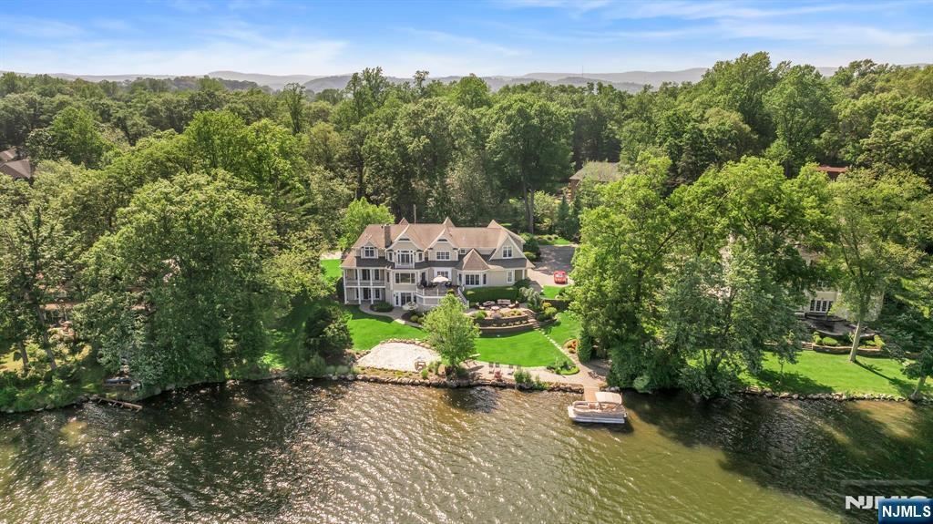 1118 Pines Lake Drive  Wayne NJ 07470 photo